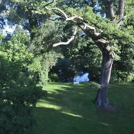 Gartenzimmer Im Schloss Neuhausen Bed & Breakfast Neuhausen (Prignitz)